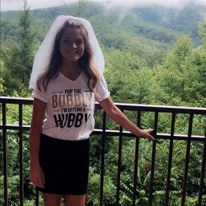 Pop  the Bubbly I’m Getting a Hubby T-shirt